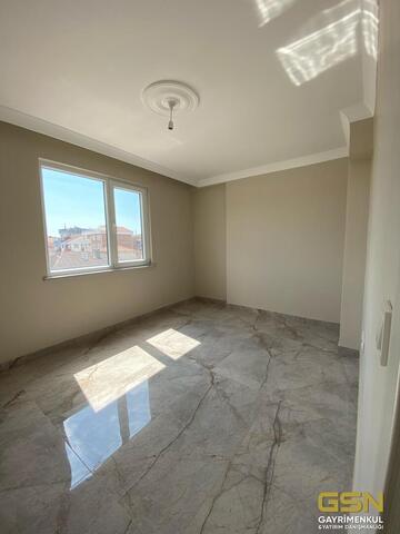 8-ÇAYIROVA YENİ MAHALLE DE LÜX 3+1 DİRE